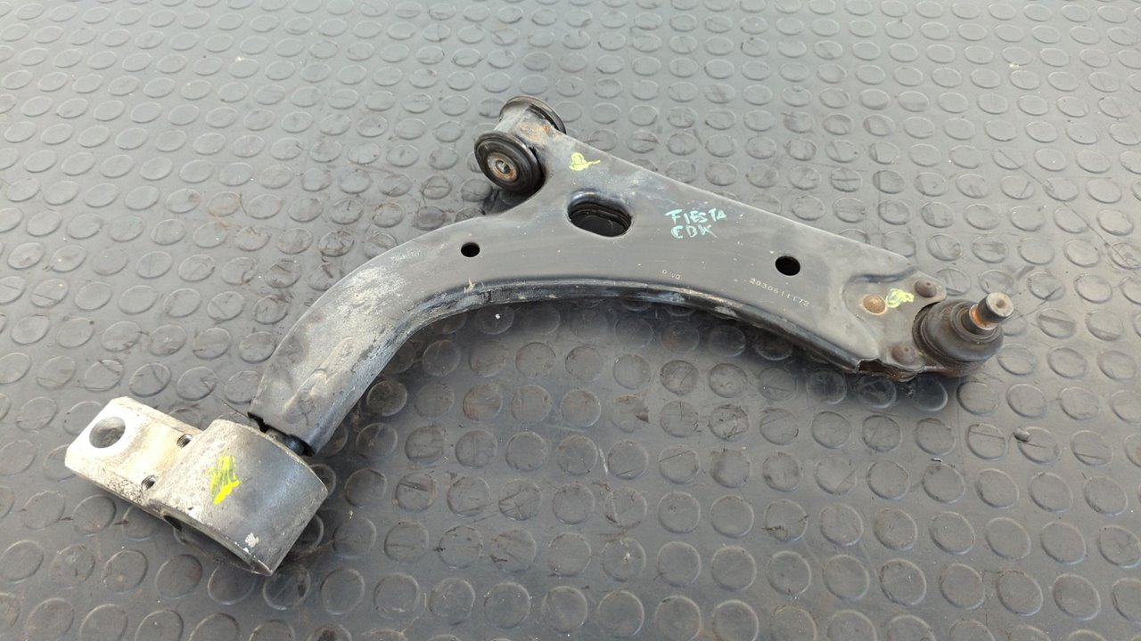BRAZO DERECHO INFERIOR DELANTERO FORD FIESTA (CBK)