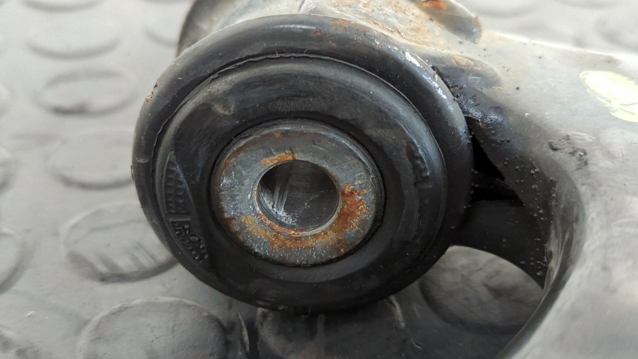 BRAZO DERECHO INFERIOR DELANTERO FORD FIESTA (CBK) - vista 6