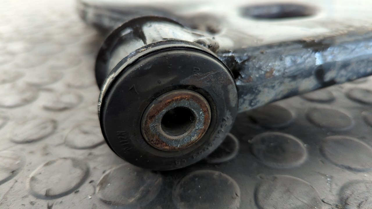 BRAZO DERECHO INFERIOR DELANTERO FORD FIESTA (CBK) - vista 8