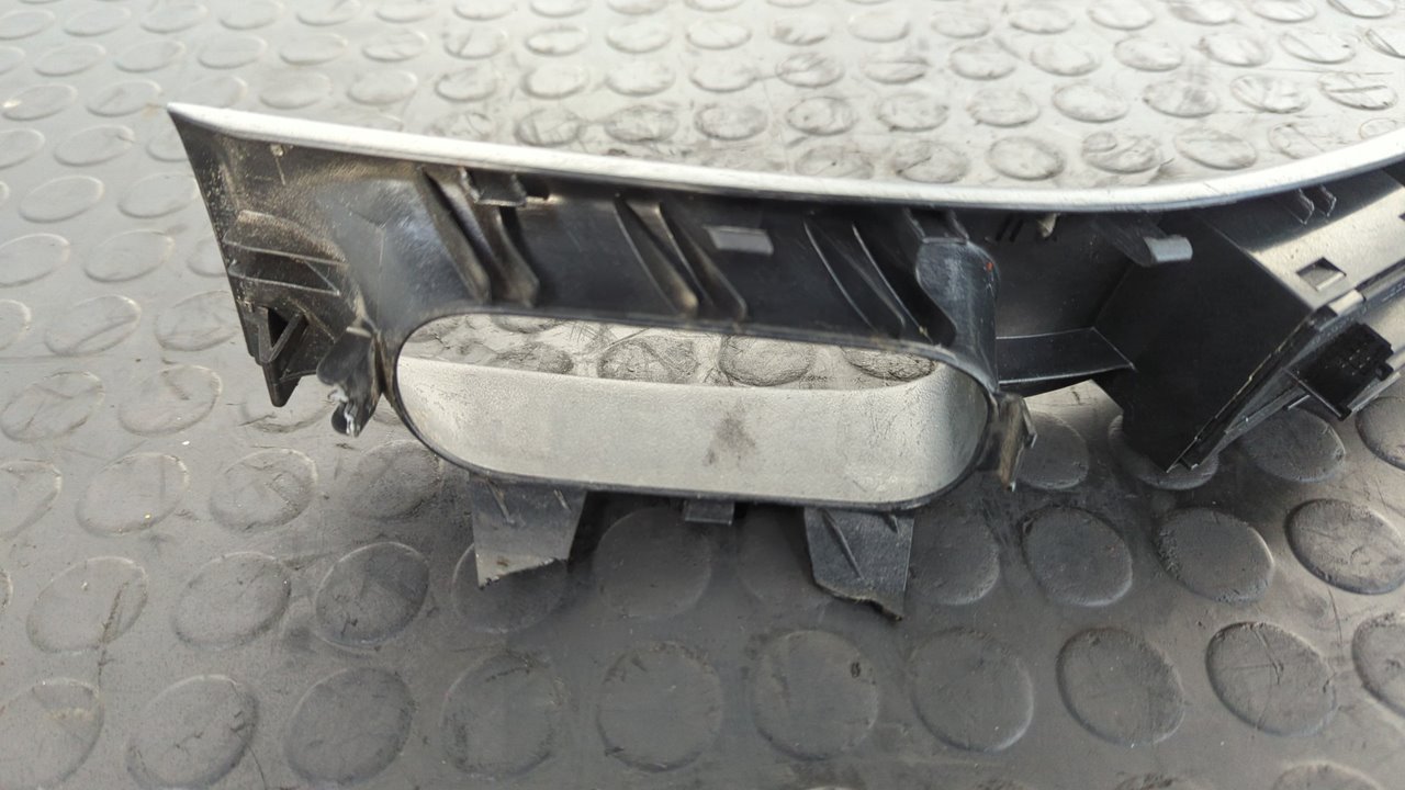 MANDO ELEVALUNAS DELANTERO IZQUIERDO AUDI A3 (8L) - vista 7