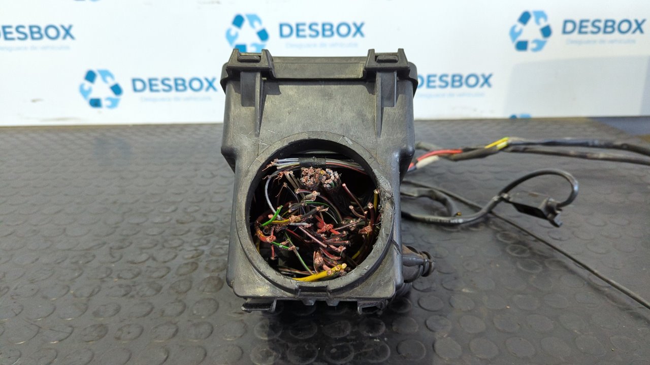 CAJA RELES / FUSIBLES MERCEDES-BENZ CLASE S (W126) BERLINA+COUPE - vista 6