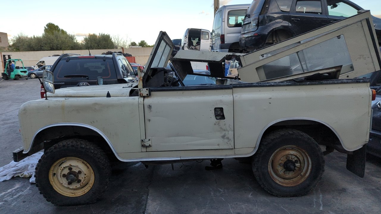 BOMBIN PUERTA DELANTERA DERECHA LAND ROVER SANTANA - recambio desguace - vista 8