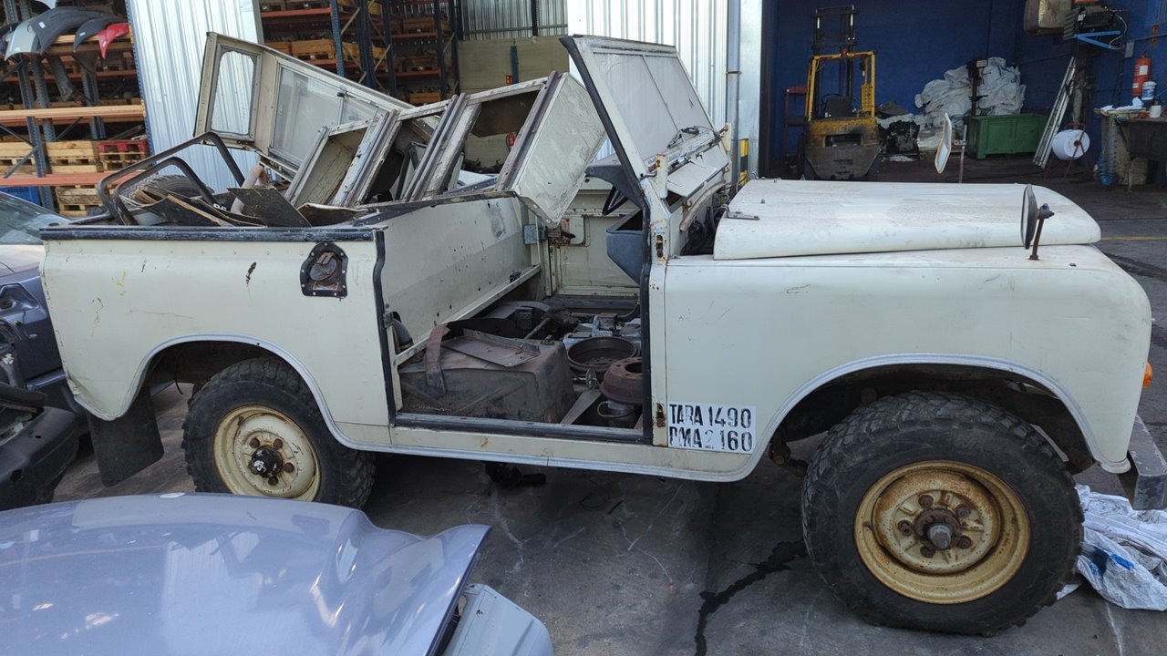 BOMBIN PUERTA DELANTERA DERECHA LAND ROVER SANTANA - recambio desguace - vista 3