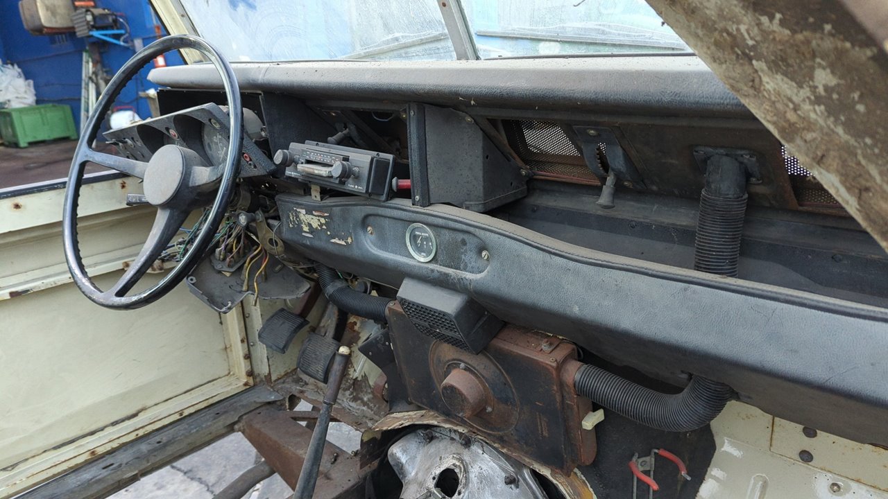 BOMBIN PUERTA DELANTERA DERECHA LAND ROVER SANTANA - recambio desguace - vista 9