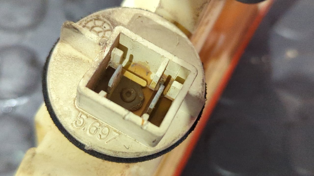 PILOTO DELANTERO IZQUIERDO RENAULT 5 - vista 3