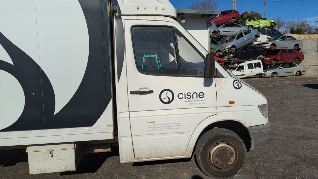 ALETA DELANTERA DERECHA MERCEDES-BENZ SPRINTER (W901,W904) CAJA CERR. - vista 2