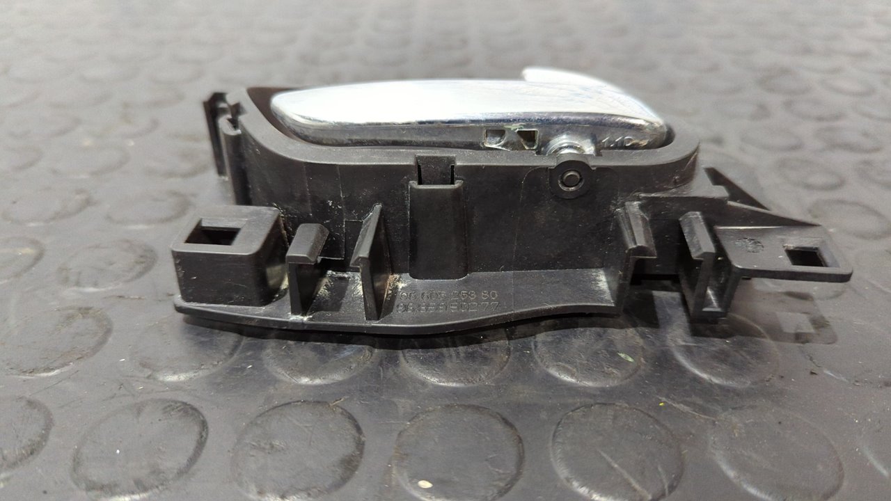 MANETA INTERIOR DELANTERA DERECHA PEUGEOT 308 - vista 5