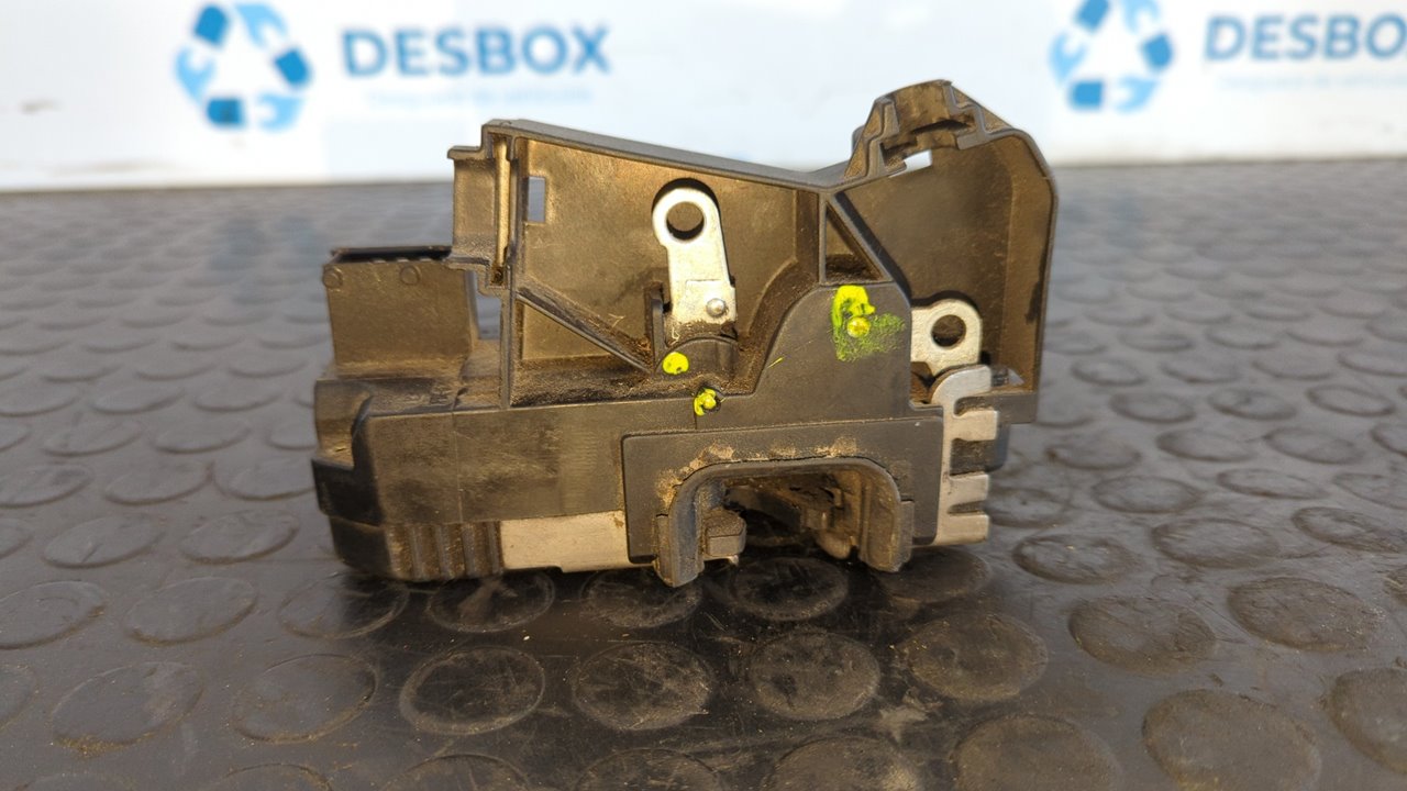 CERRADURA PUERTA TRASERA IZQUIERDA OPEL VIVARO 1.9 CDTI CAT (F9Q-760 / L08) - vista 2