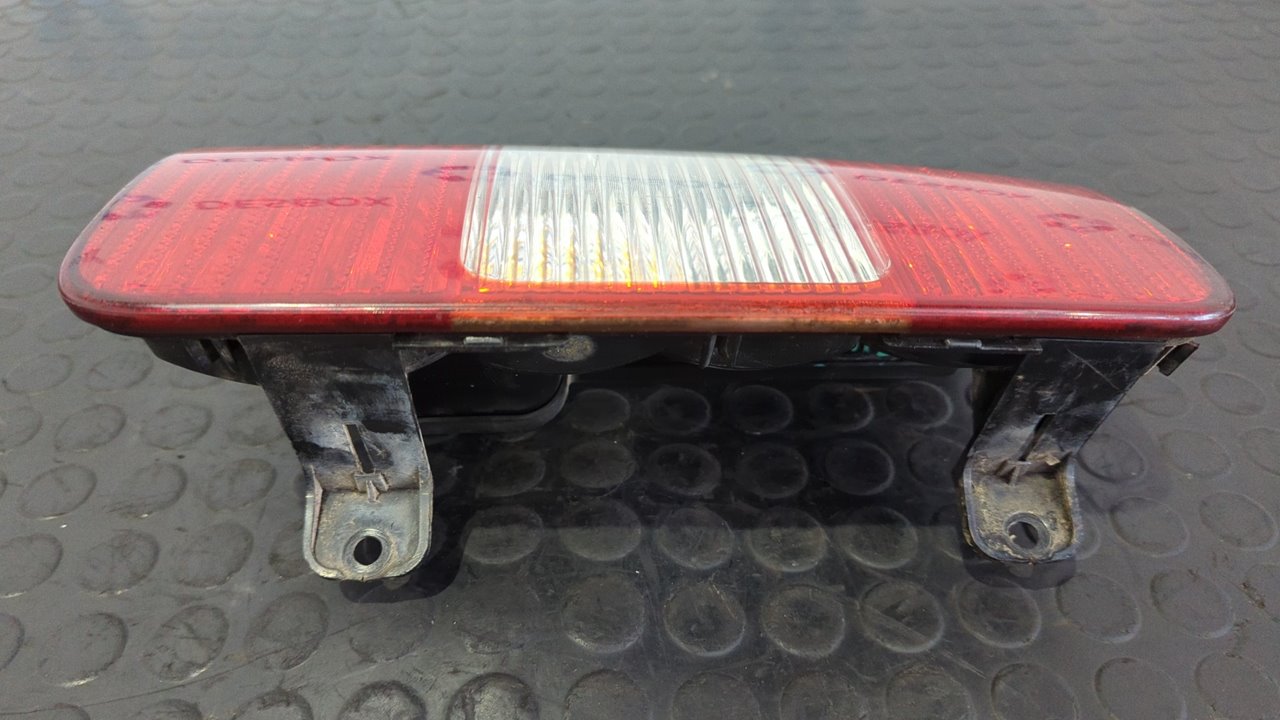 PILOTO TRASERO IZQUIERDO VOLKSWAGEN CADDY KA/KB (2K) - vista 7