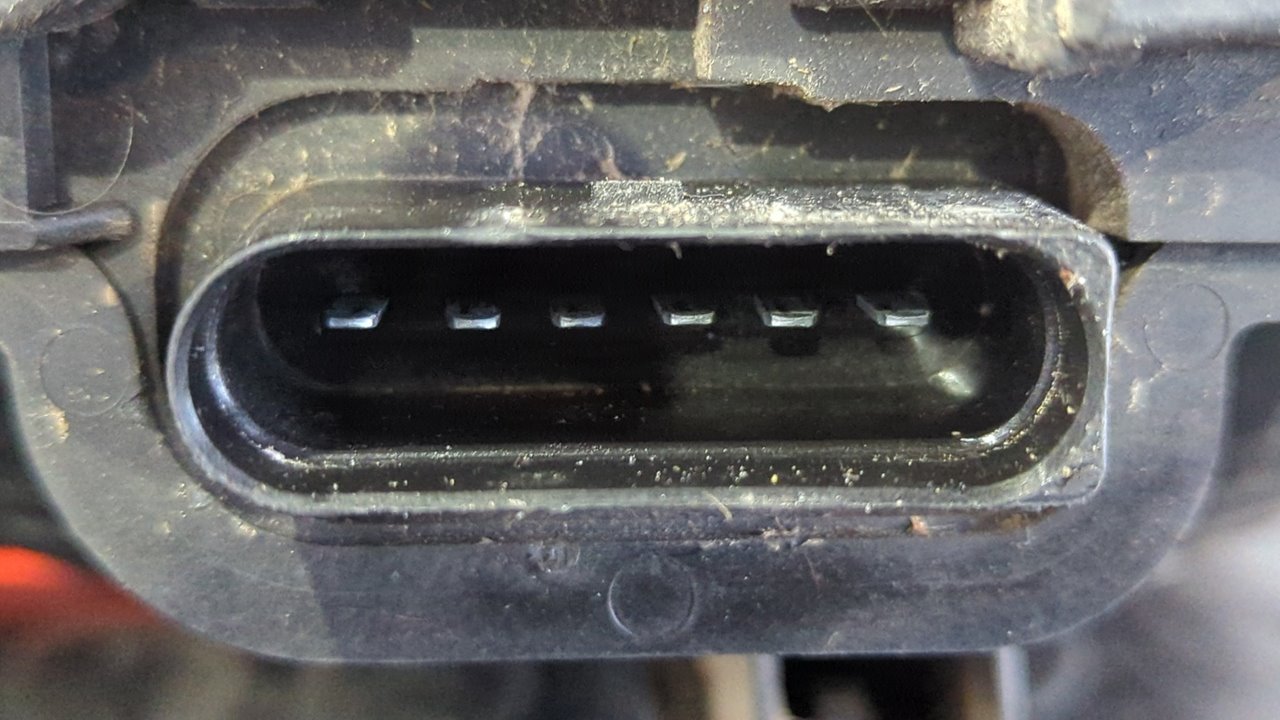 PILOTO TRASERO IZQUIERDO VOLKSWAGEN CADDY KA/KB (2K) - vista 4