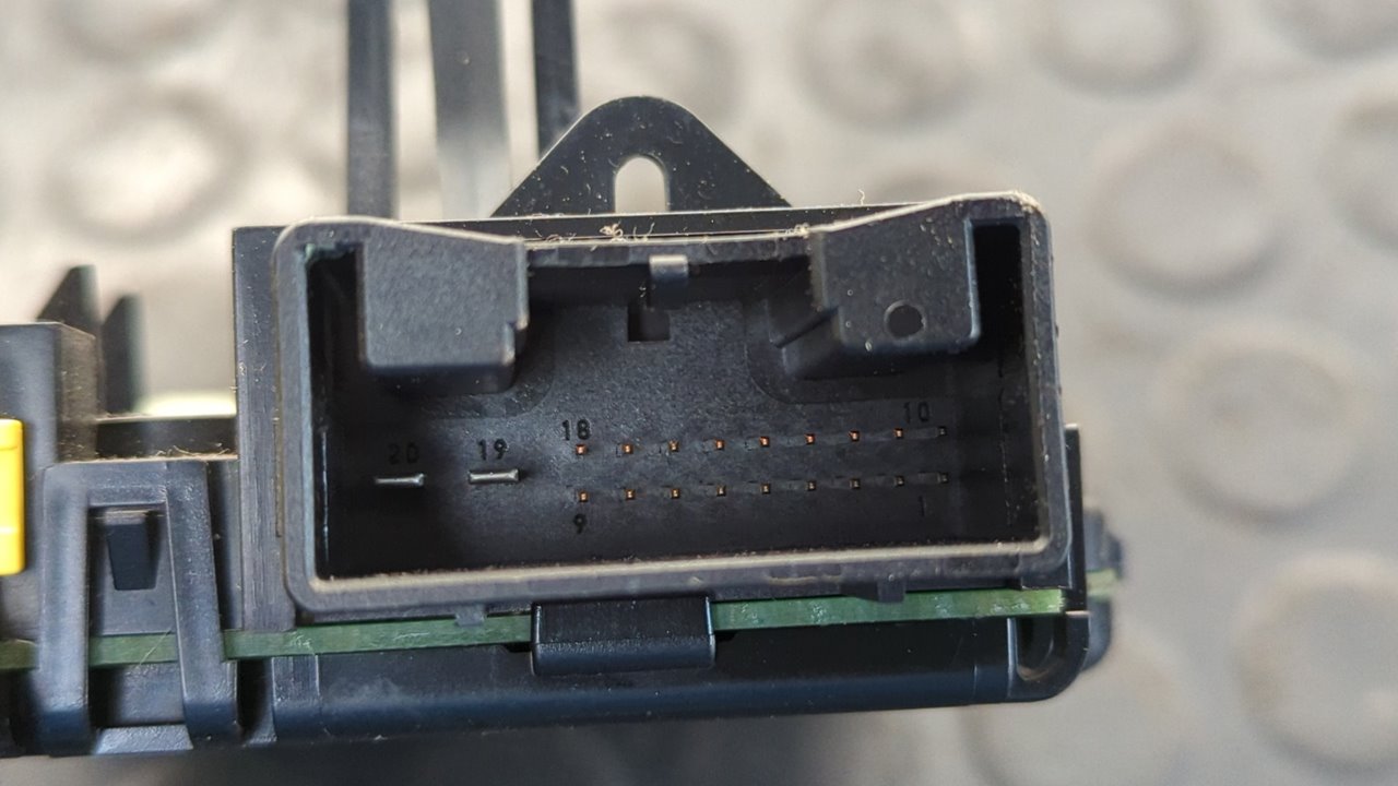 MODULO ELECTRONICO VOLKSWAGEN CADDY KA/KB (2K) - vista 3