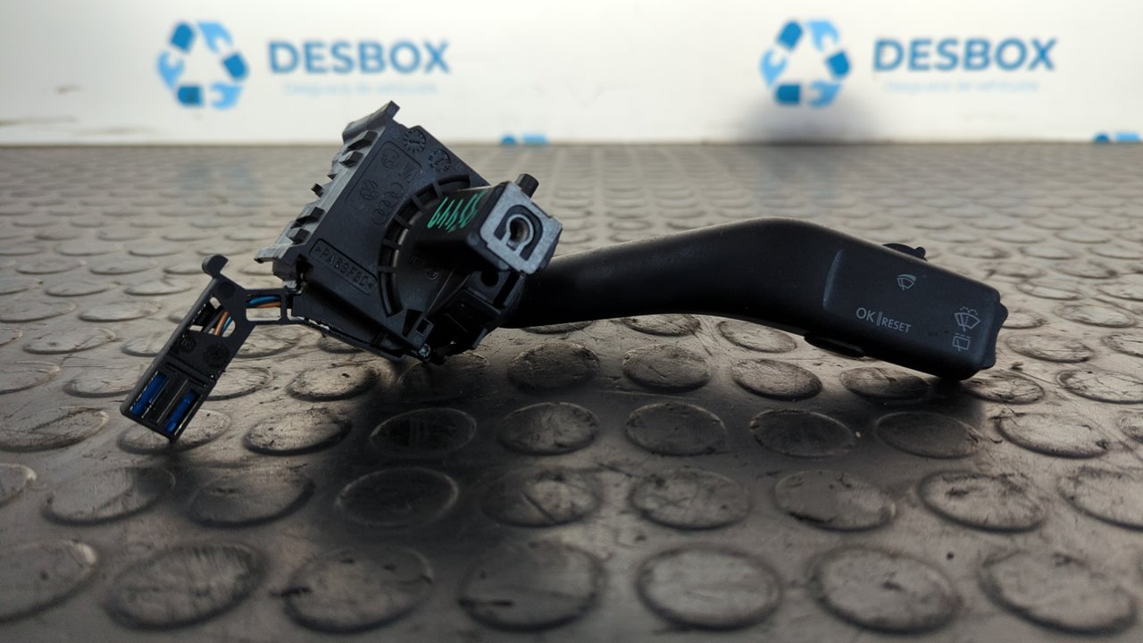 MANDO LIMPIA VOLKSWAGEN CADDY KA/KB (2K)