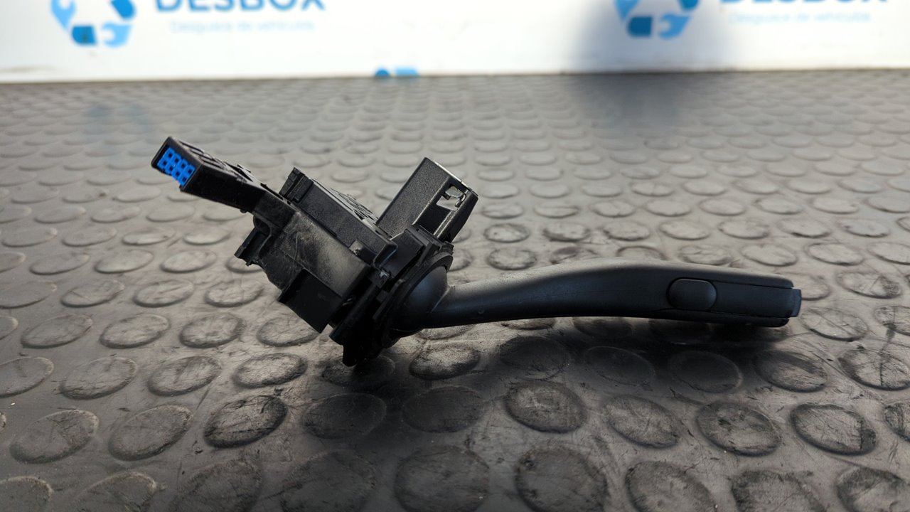 MANDO LIMPIA VOLKSWAGEN CADDY KA/KB (2K) - vista 2