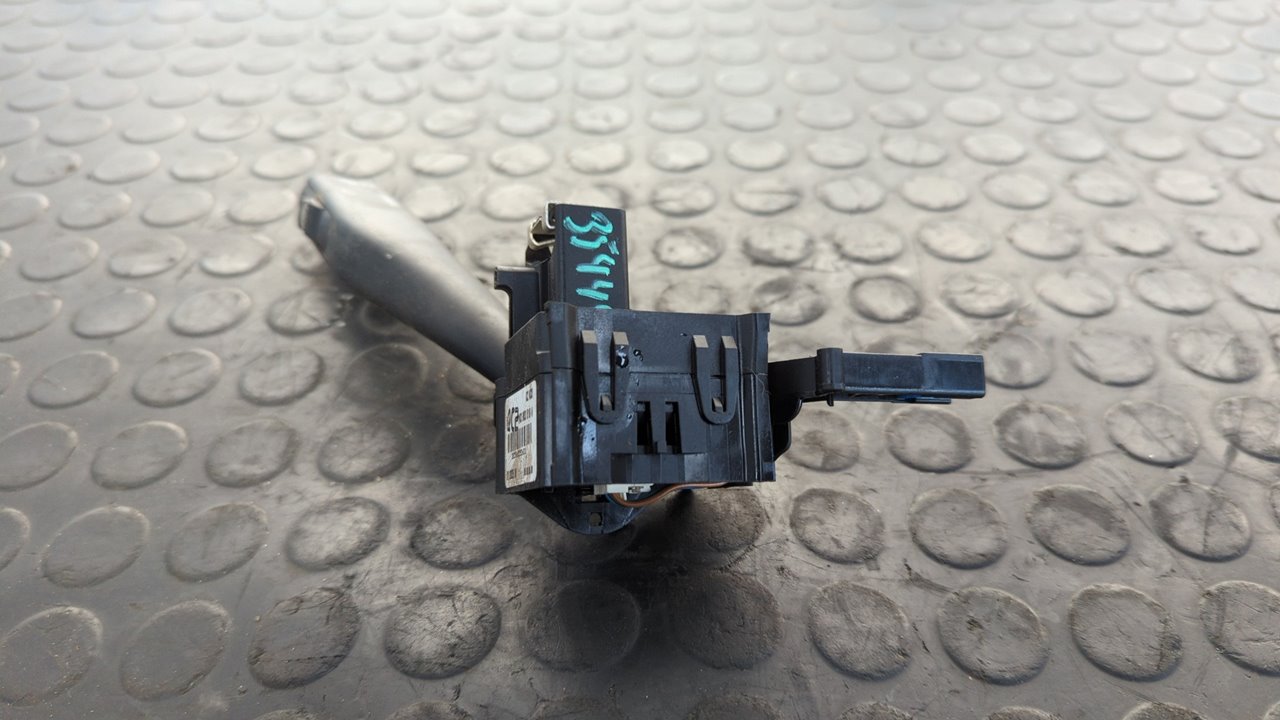 MANDO LIMPIA VOLKSWAGEN CADDY KA/KB (2K) - vista 4