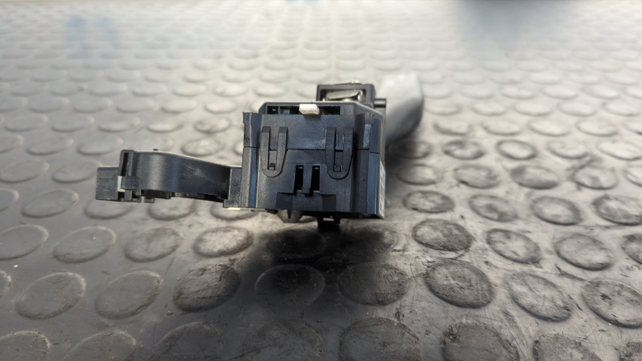 MANDO INTERMITENTES VOLKSWAGEN CADDY KA/KB (2K) - vista 8