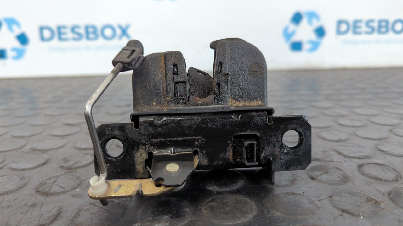 CERRADURA MALETERO / PORTON VOLKSWAGEN CADDY KA/KB (2K)