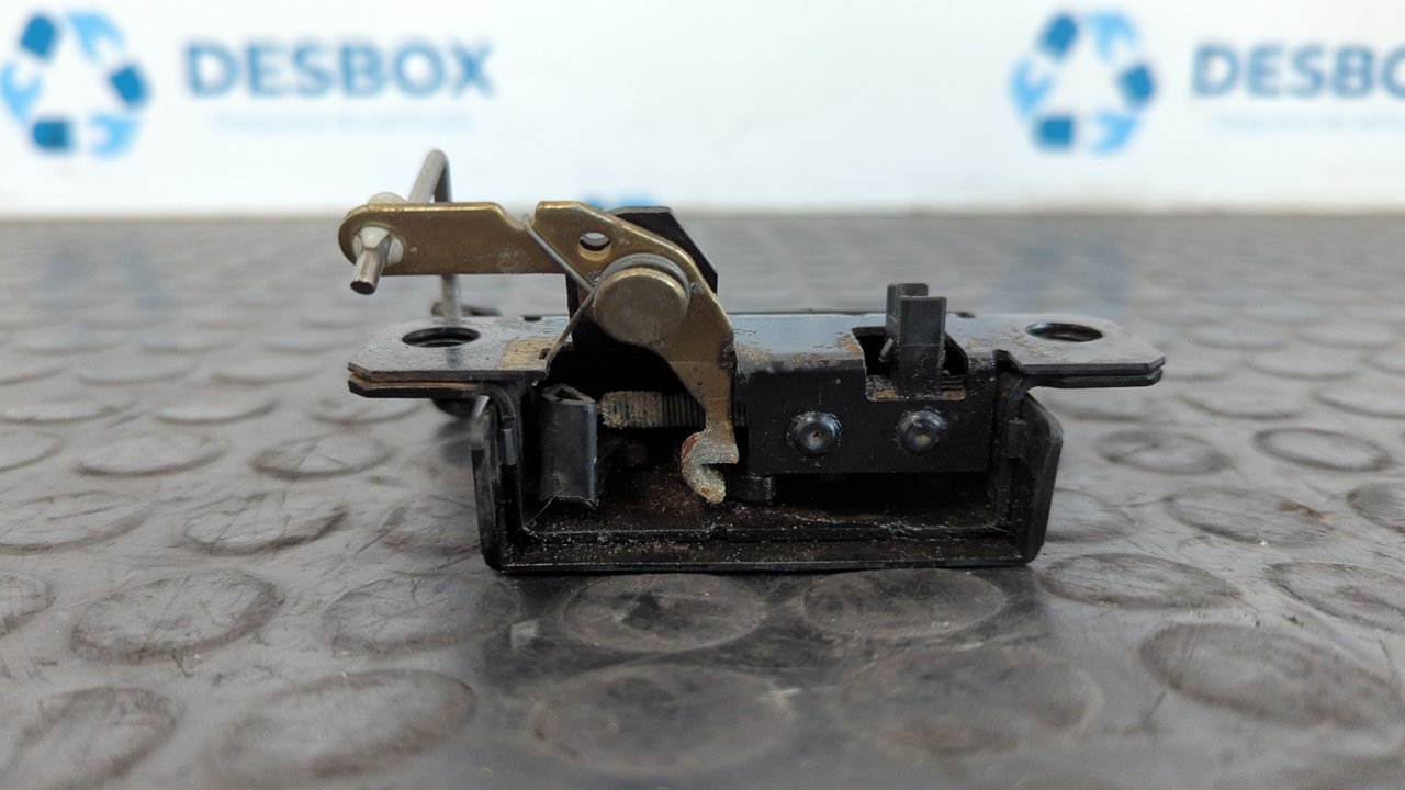 CERRADURA MALETERO / PORTON VOLKSWAGEN CADDY KA/KB (2K) - vista 5