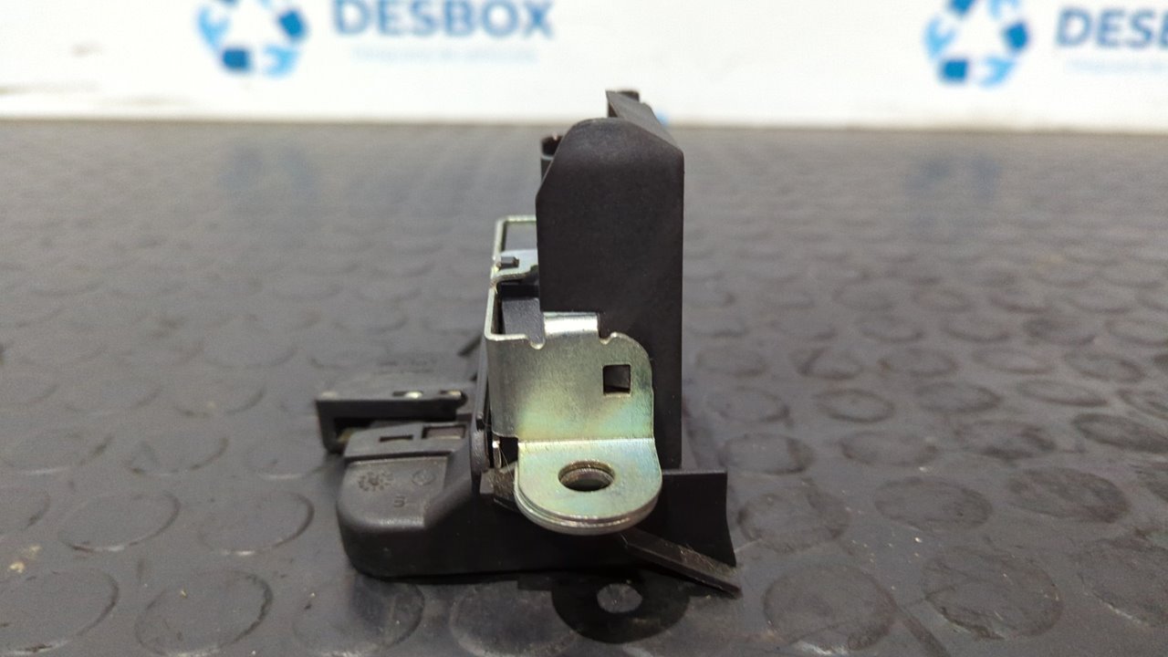 CERRADURA MALETERO / PORTON VOLKSWAGEN POLO (6R1) - vista 4