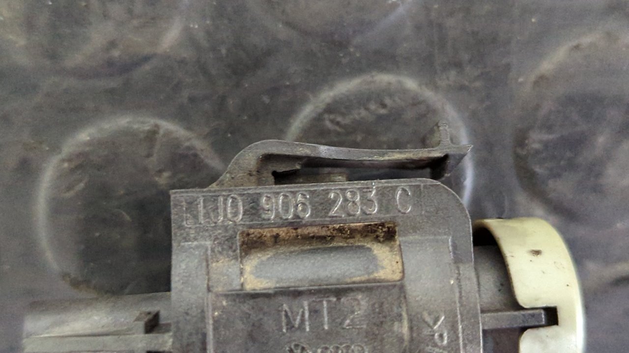 VALVULA AIRE ADICIONAL VOLKSWAGEN CADDY KA/KB (2K) - vista 2