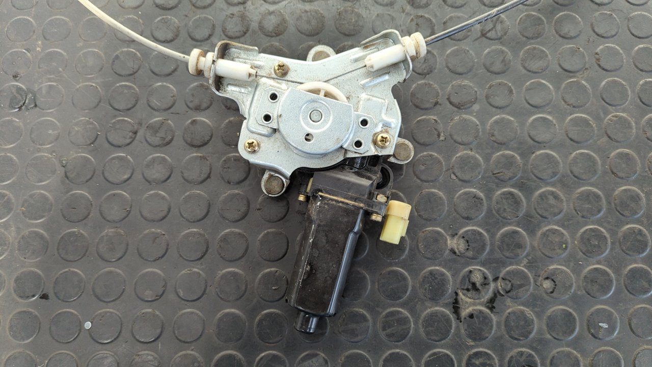 ELEVALUNAS DELANTERO DERECHO HYUNDAI GETZ (TB) - vista 3