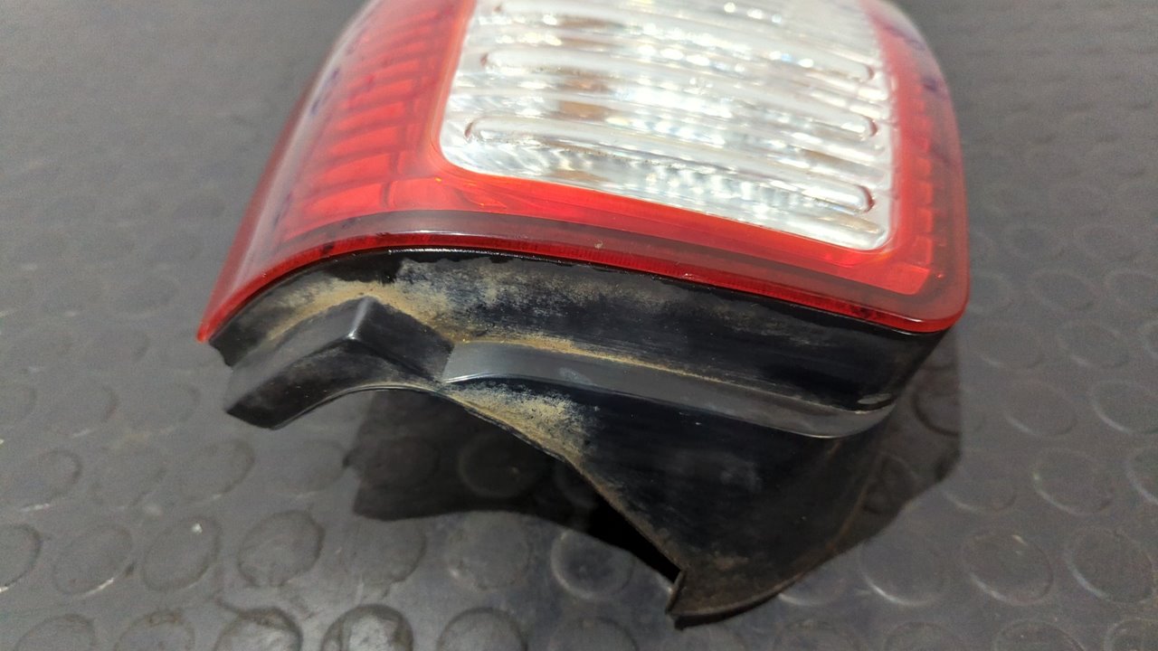 PILOTO TRASERO DERECHO KIA JOICE - vista 6