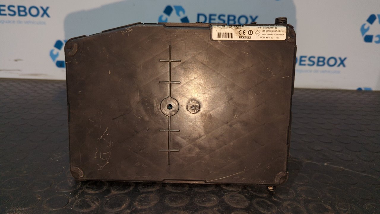 CAJA RELES / FUSIBLES RENAULT MEGANE II - vista 4