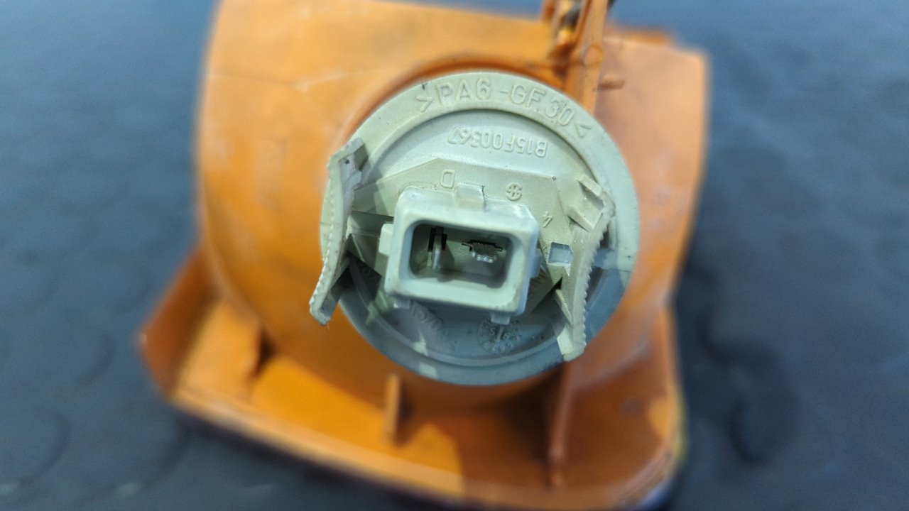 PILOTO DELANTERO DERECHO FORD ESCORT BERLINA - vista 7