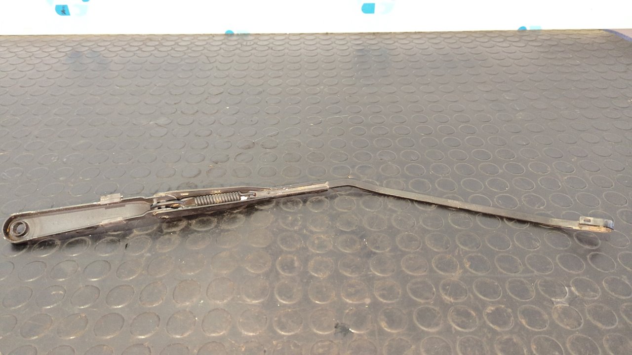 BRAZO LIMPIA DELANTERO DERECHO IVECO DAILY CAJA CERRADA (1999 =>) - vista 2