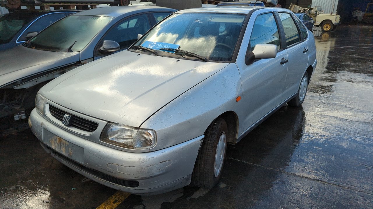 SEAT CORDOBA BERLINA (6K2)