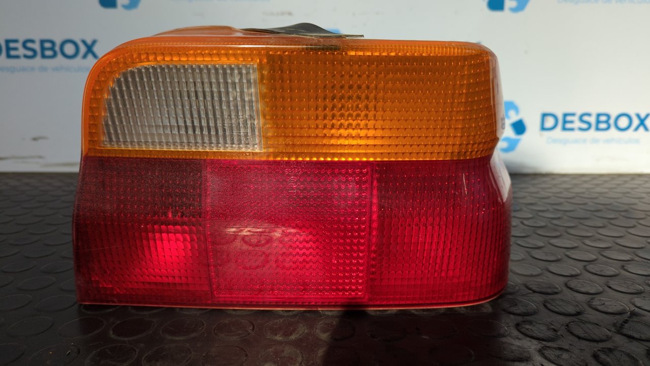 PILOTO TRASERO DERECHO FORD ESCORT BERLINA