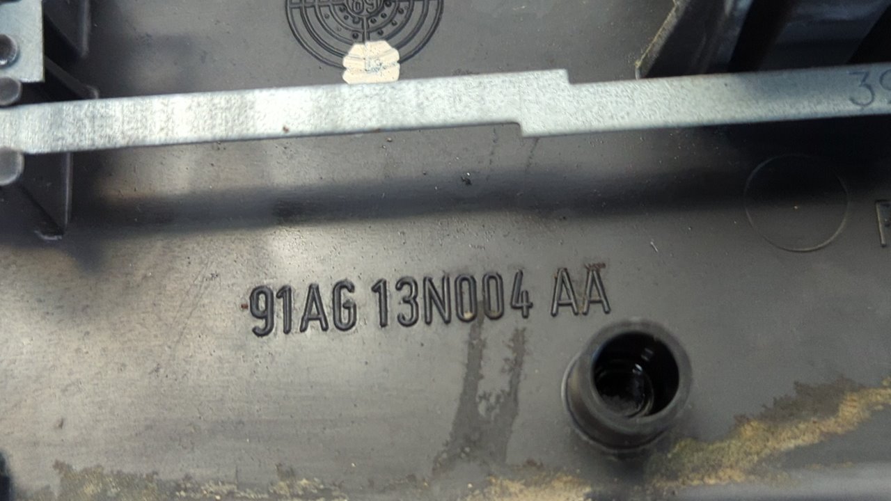 PILOTO TRASERO DERECHO FORD ESCORT BERLINA - vista 7