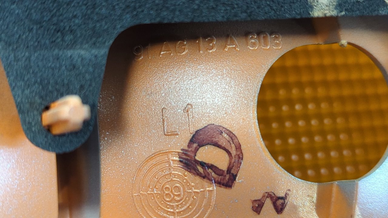 PILOTO TRASERO IZQUIERDO FORD ESCORT BERLINA - vista 4