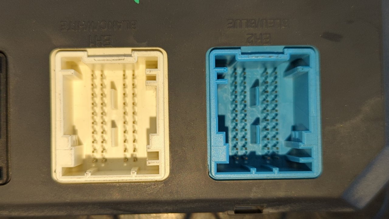 CAJA RELES / FUSIBLES PEUGEOT 207 - vista 11