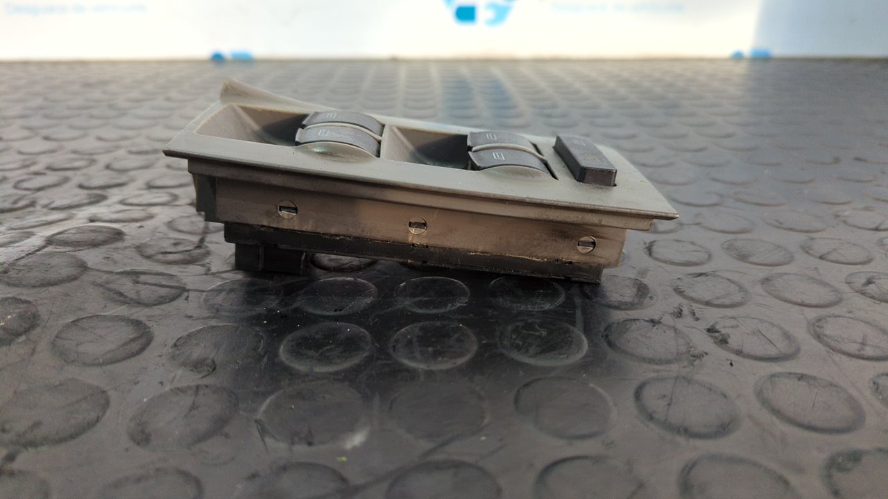 MANDO ELEVALUNAS DELANTERO IZQUIERDO AUDI A6 BERLINA (4B2) - vista 2