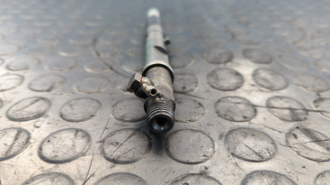 INYECTOR AUDI A6 BERLINA (4B2) - vista 4