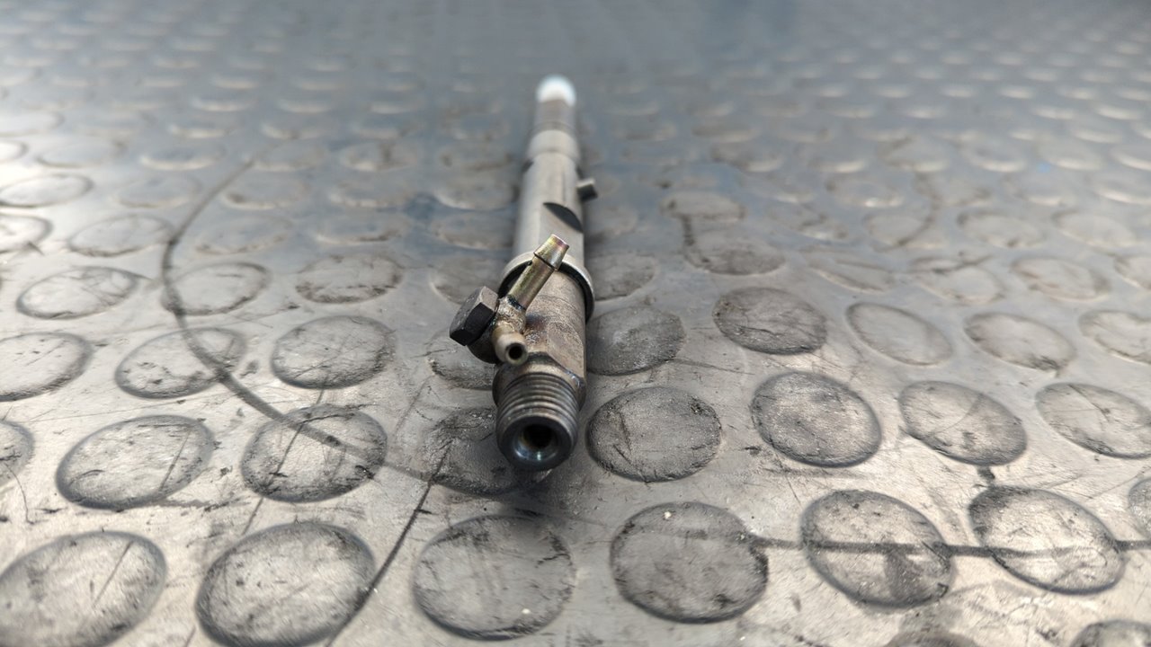 INYECTOR AUDI A6 BERLINA (4B2) - vista 3