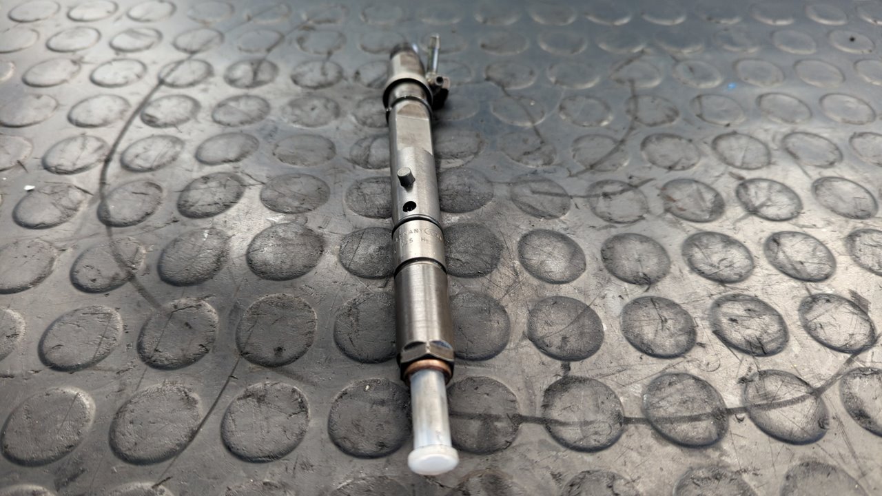 INYECTOR AUDI A6 BERLINA (4B2) - vista 3