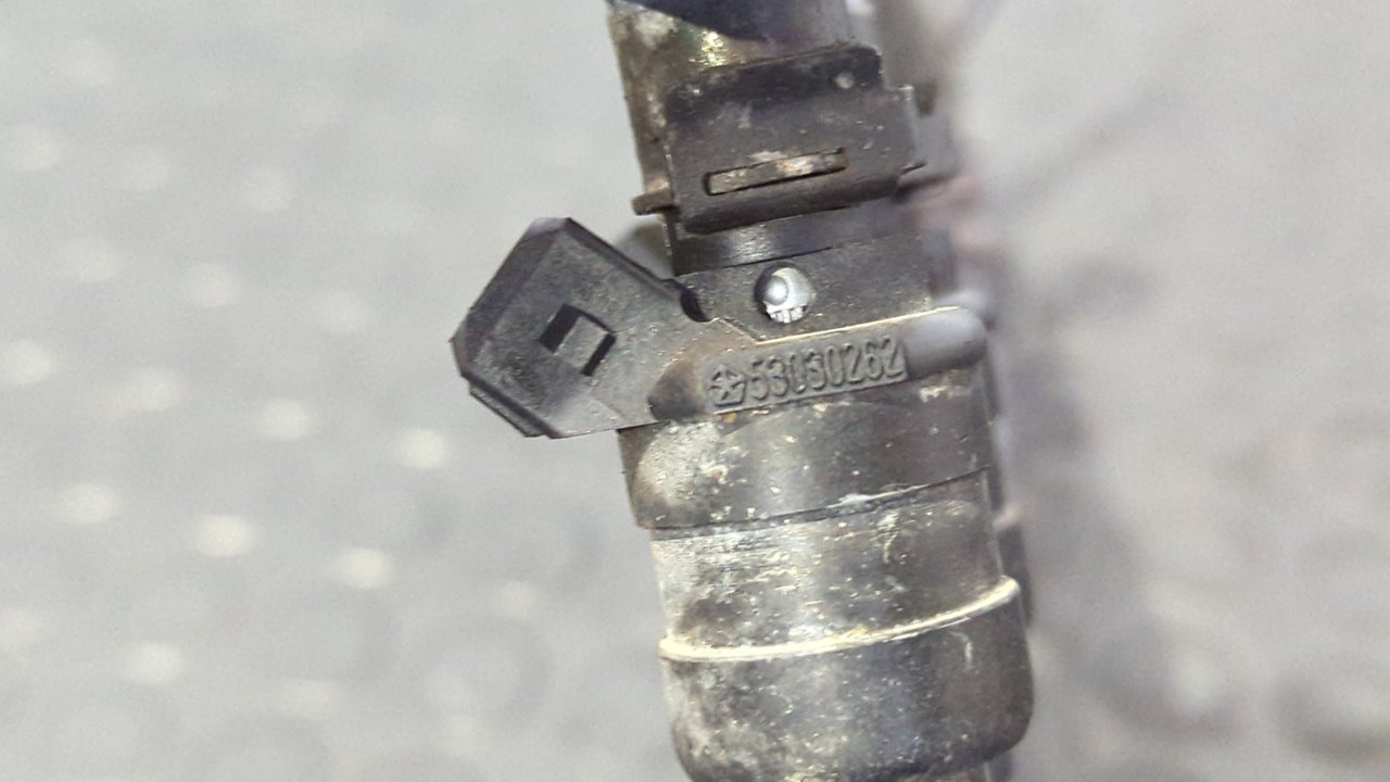 RAMPA INYECTORA JEEP GR.CHEROKEE (ZJ) - vista 6