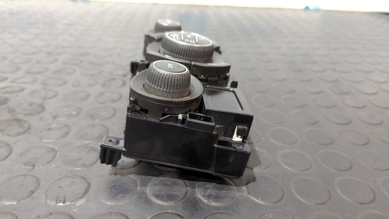 MANDO CLIMATIZADOR PEUGEOT 308 - vista 2