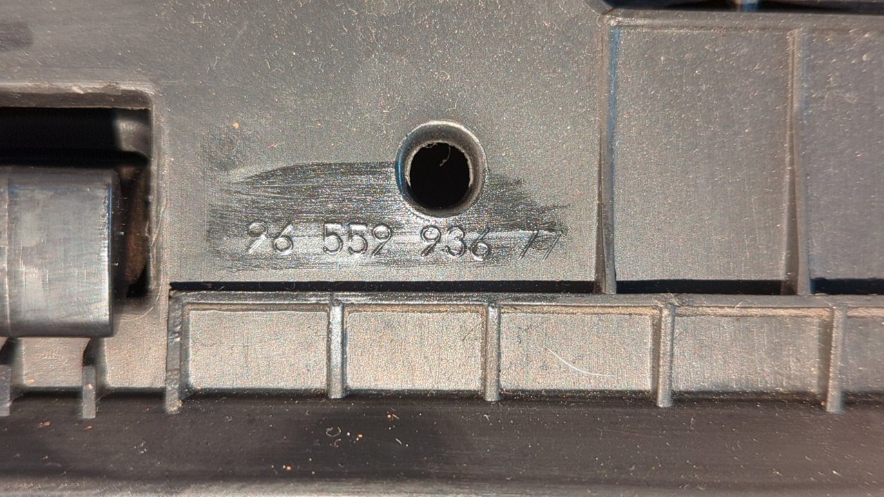 GUANTERA PEUGEOT 308 - vista 3