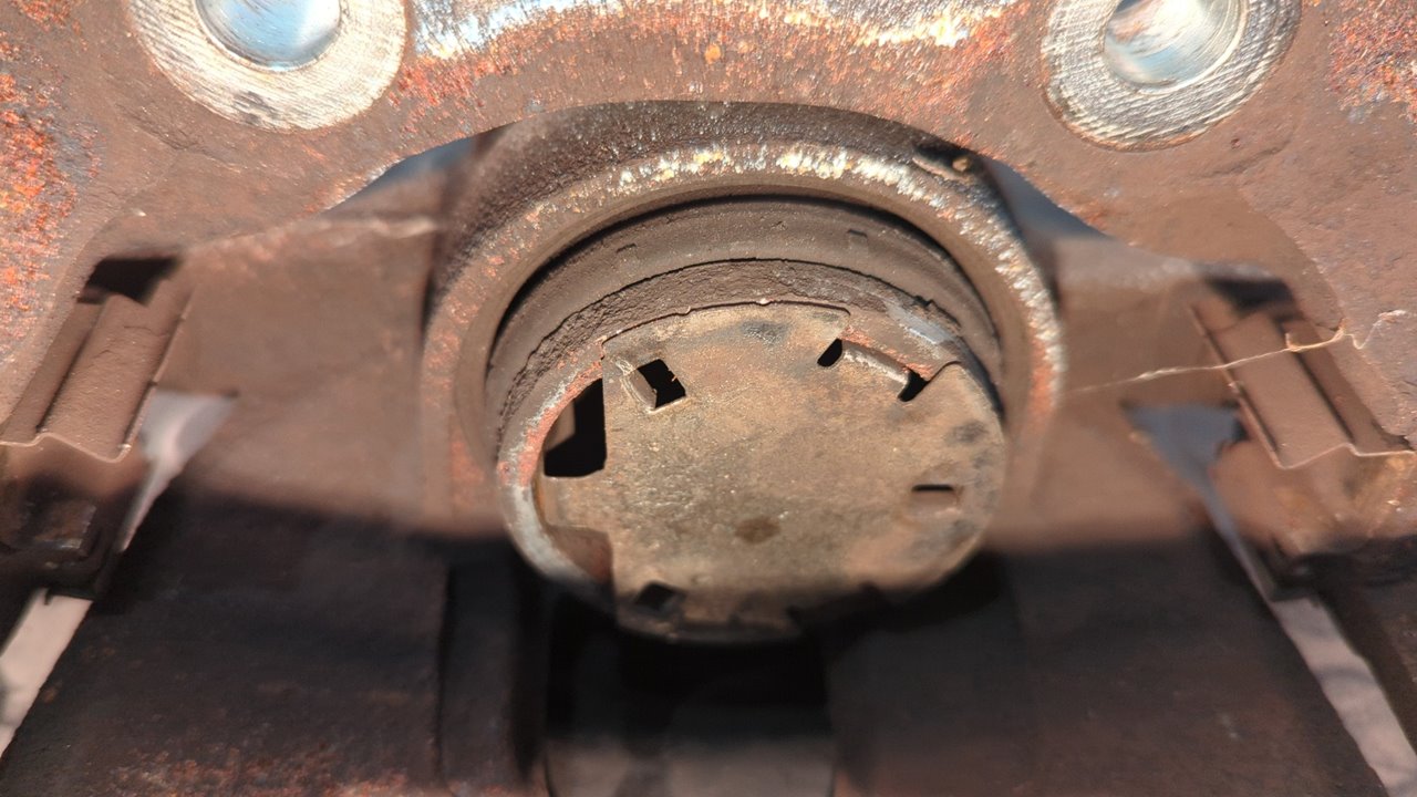 PINZA DE FRENO DELANTERA IZQUIERDA PEUGEOT 308 - vista 4