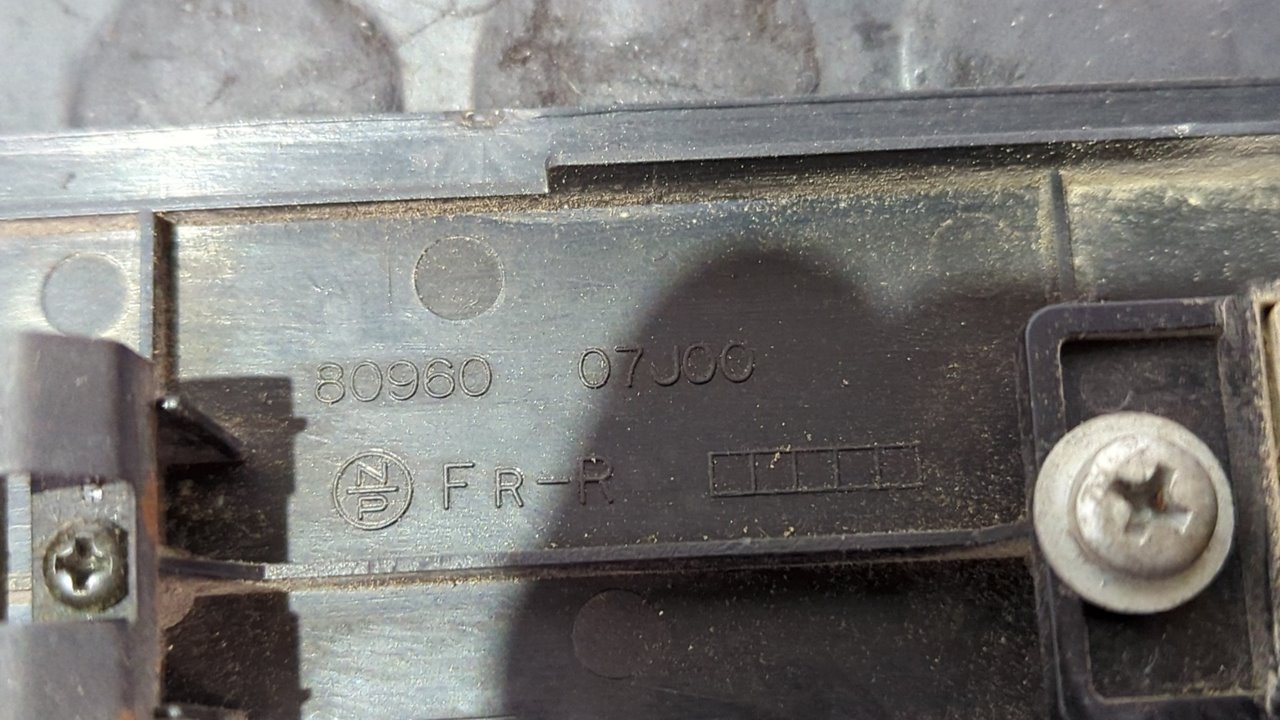 MANDO ELEVALUNAS DELANTERO DERECHO NISSAN PATROL (K/W160) - vista 3