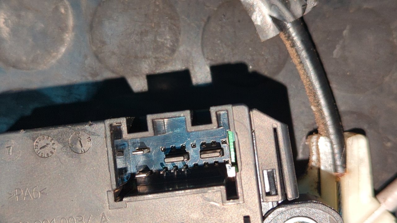 ELEVALUNAS TRASERO DERECHO VOLKSWAGEN POLO (6R1) - vista 2