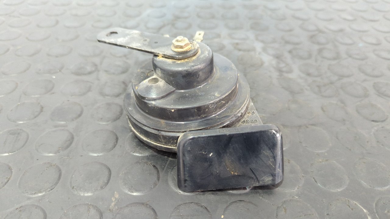 CLAXON MERCEDES-BENZ CLASE E (W124) BERLINA - vista 4