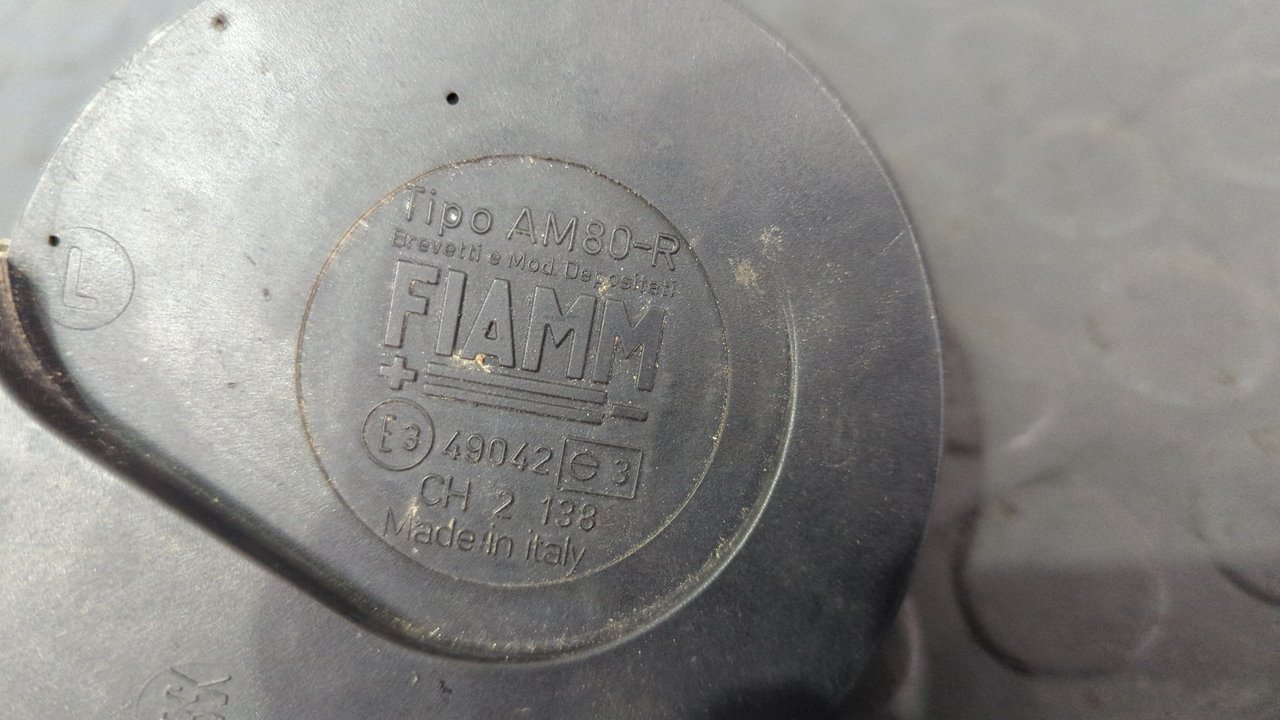 CLAXON MERCEDES-BENZ CLASE E (W124) BERLINA - vista 4