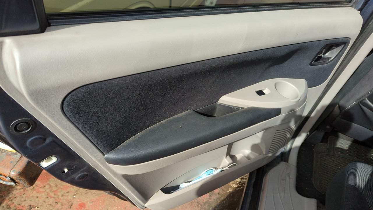 ELEVALUNAS TRASERO IZQUIERDO MITSUBISHI GRANDIS (NA0W) - vista 3