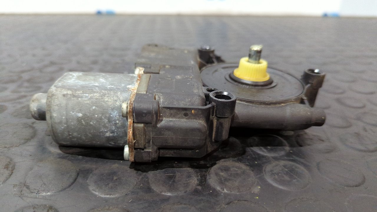 MOTOR ELEVALUNAS TRASERO DERECHO PEUGEOT 308 - vista 5