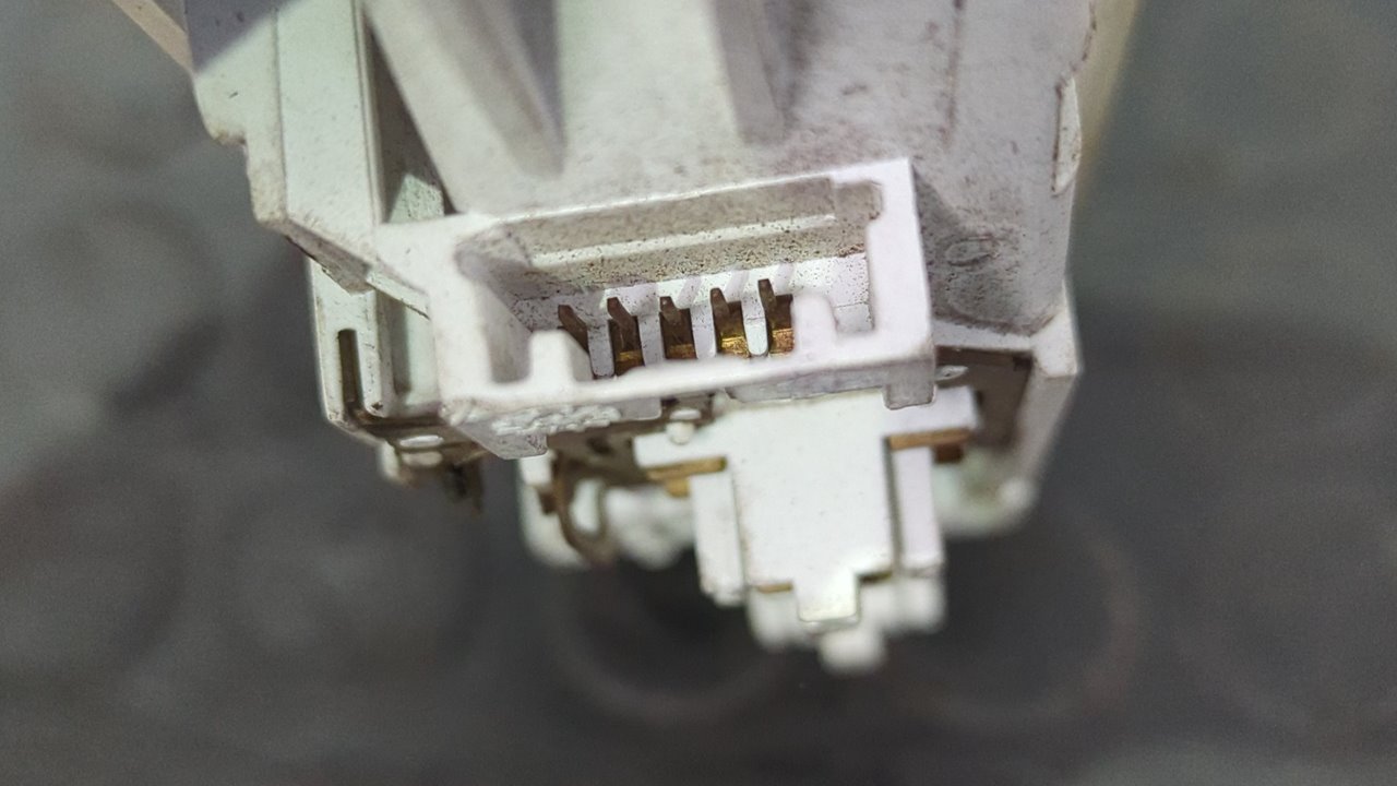 LUZ INTERIOR RENAULT KANGOO - vista 4