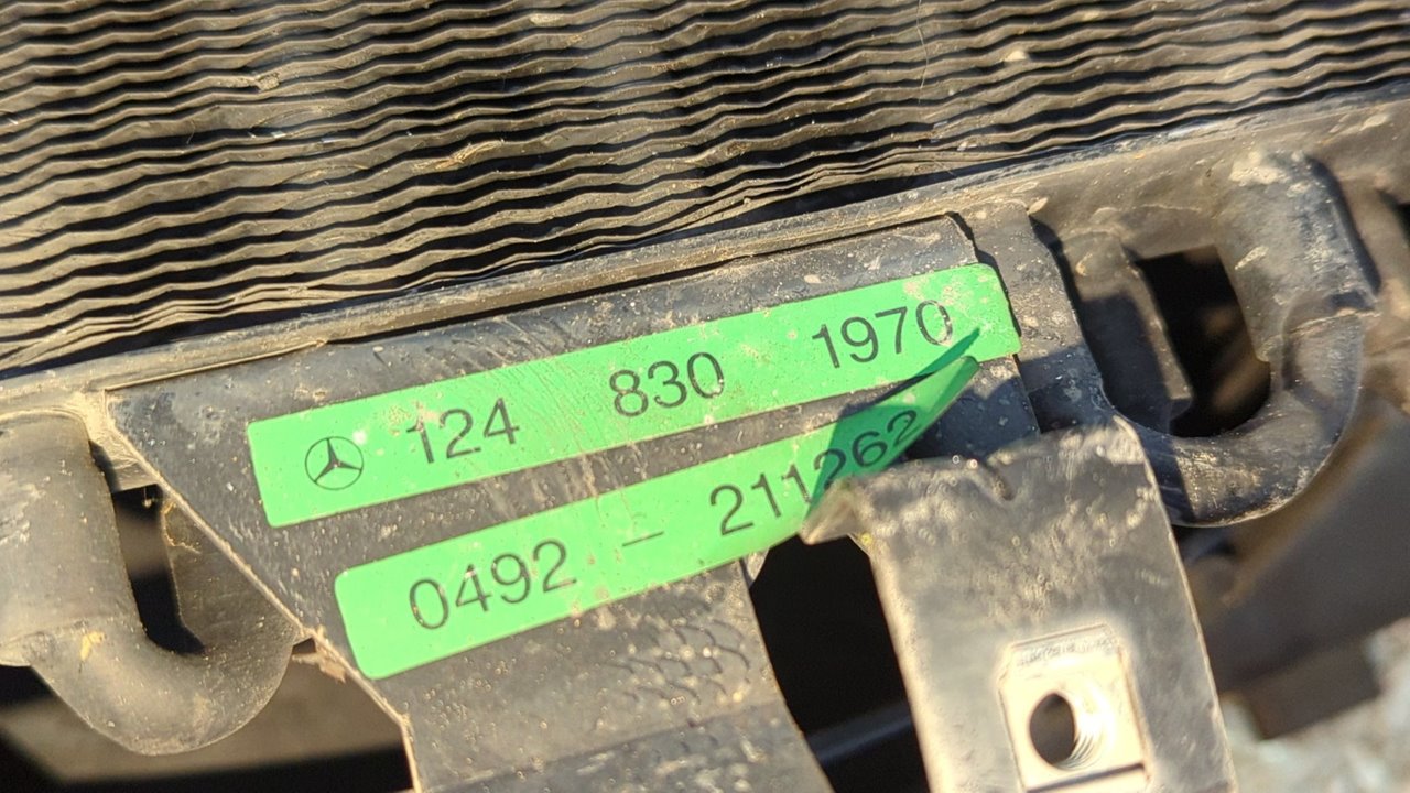 CONDENSADOR / RADIADOR  AIRE ACONDICIONADO MERCEDES-BENZ CLASE E (W124) BERLINA - vista 2