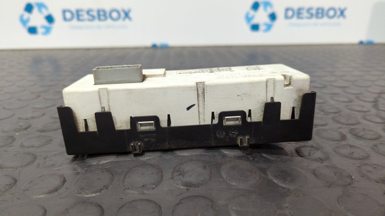 PANTALLA MULTIFUNCION RENAULT KANGOO - vista 5